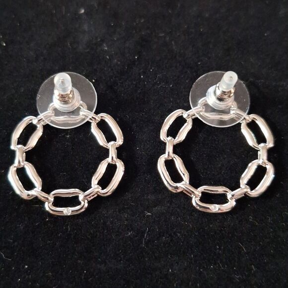 🎁ON 34th Silver Paperclip Style Link Earrings - Picture 3 of 4